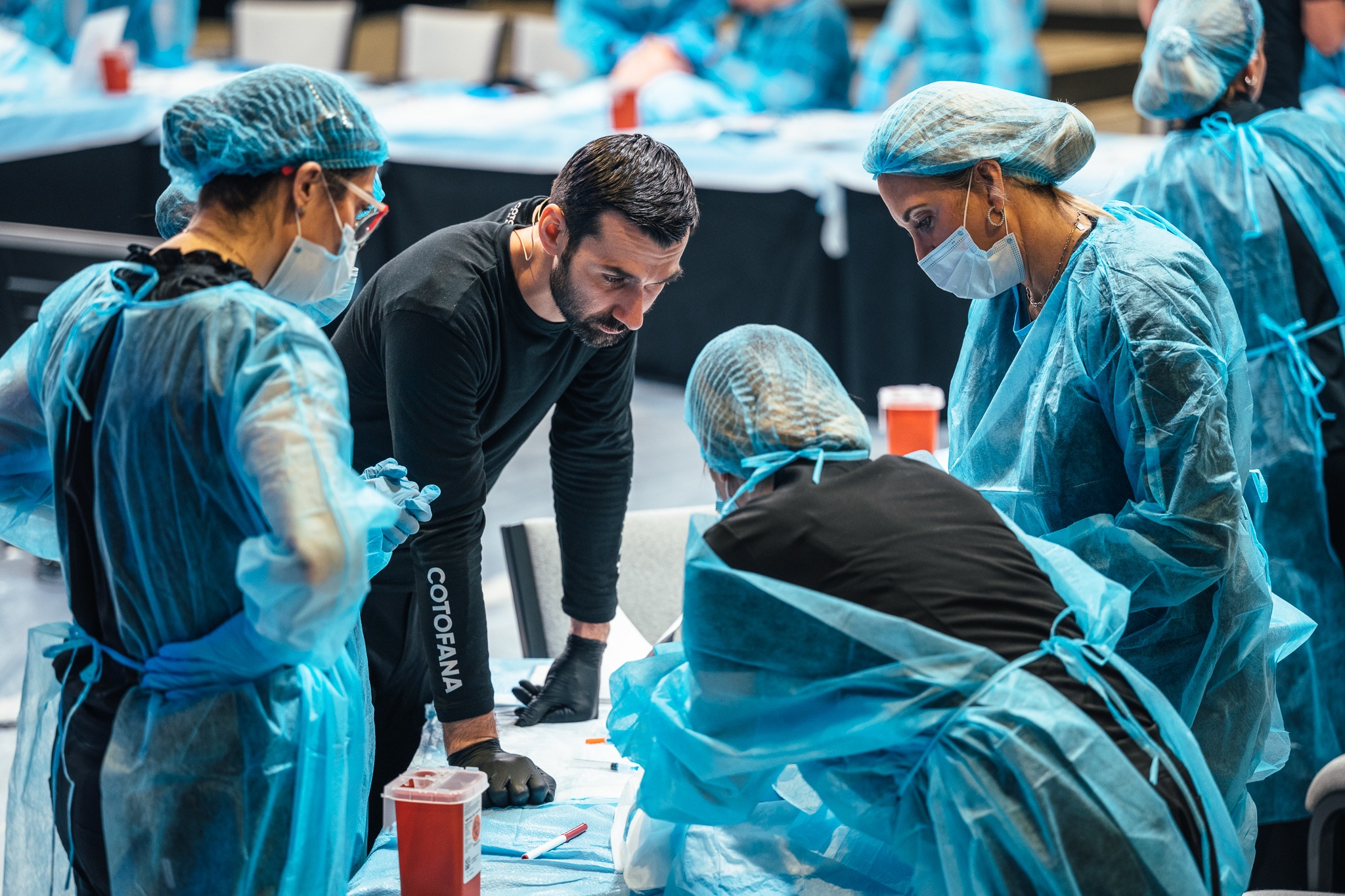 Hands-on cadaver dissection training with Professor Sebastian Cotofana
